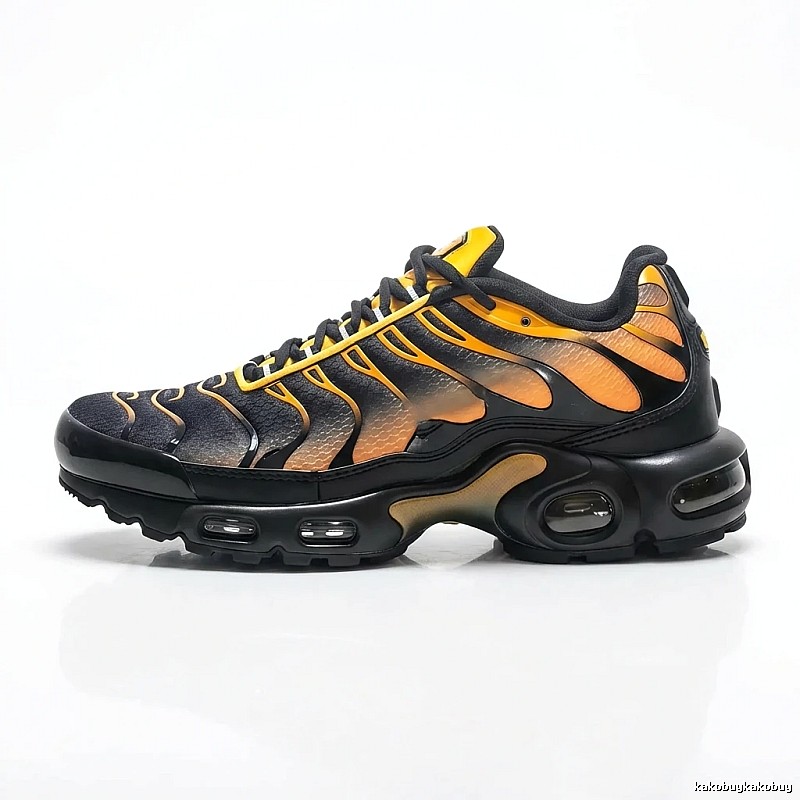 Nike Air Max 95 Black and Orange Trendy Sports Shoes