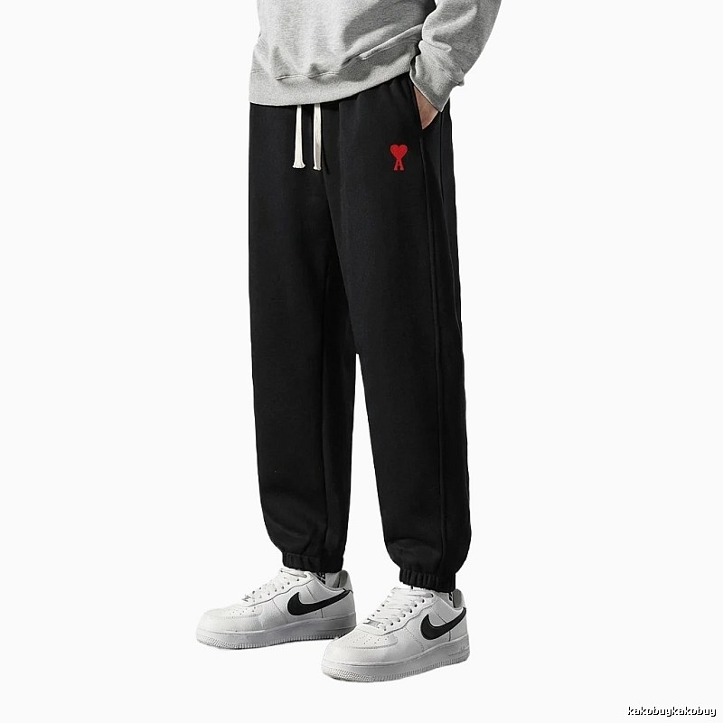 AMI Love Leisure Style Black Pants
