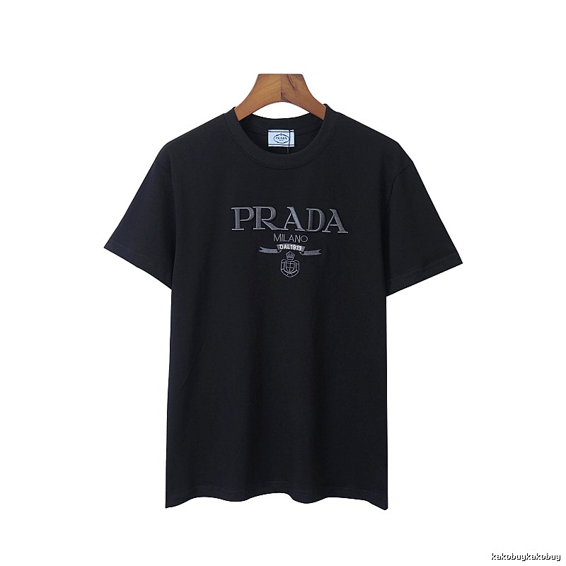 Amiri Streetwear Logo T-shirt Black Small AM with Logo Accent