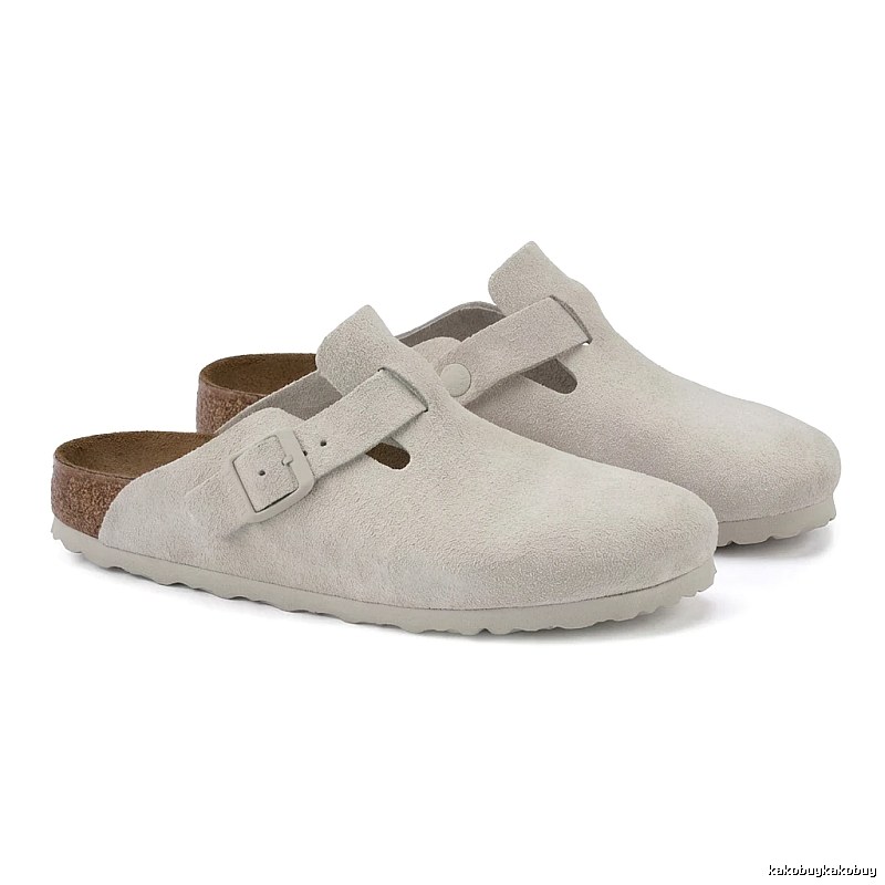 BIRKENSTOCK retro-style beige slippers