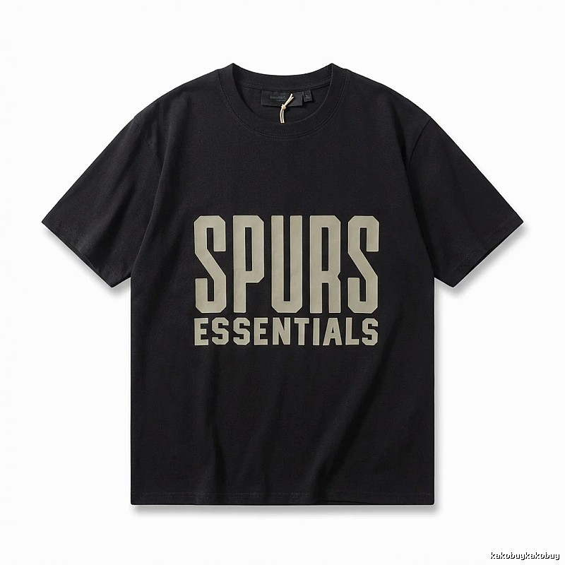 ESSENTIALS minimalist style black T-shirt