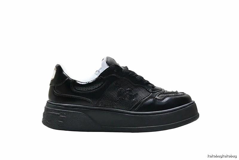 Gucci retro-style black sneakers