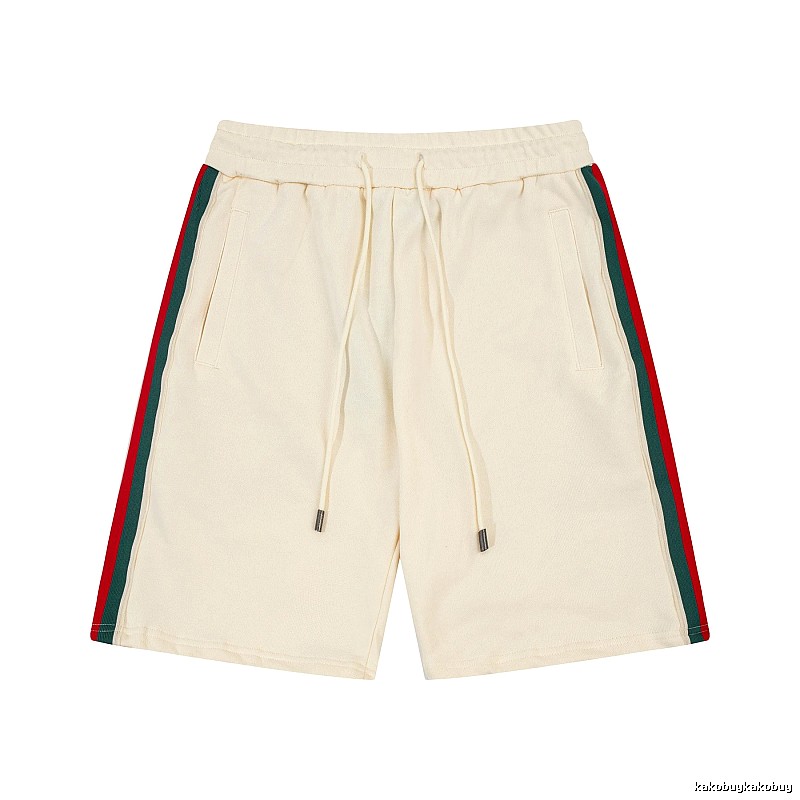 Gucci retro style off-white shorts