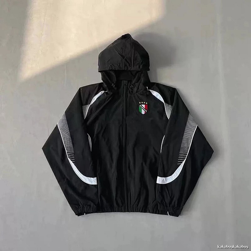 Italy Classic Soccer windbreaker jacket Black Hooded Jacket for Daily Styling