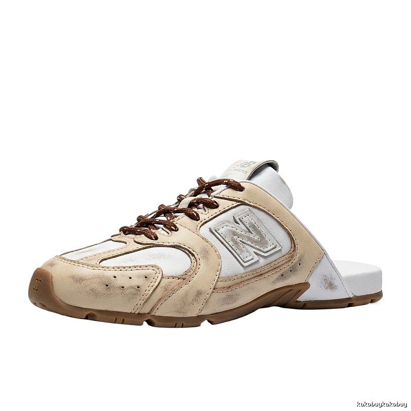 Miu Miu retro-style off-white slippers