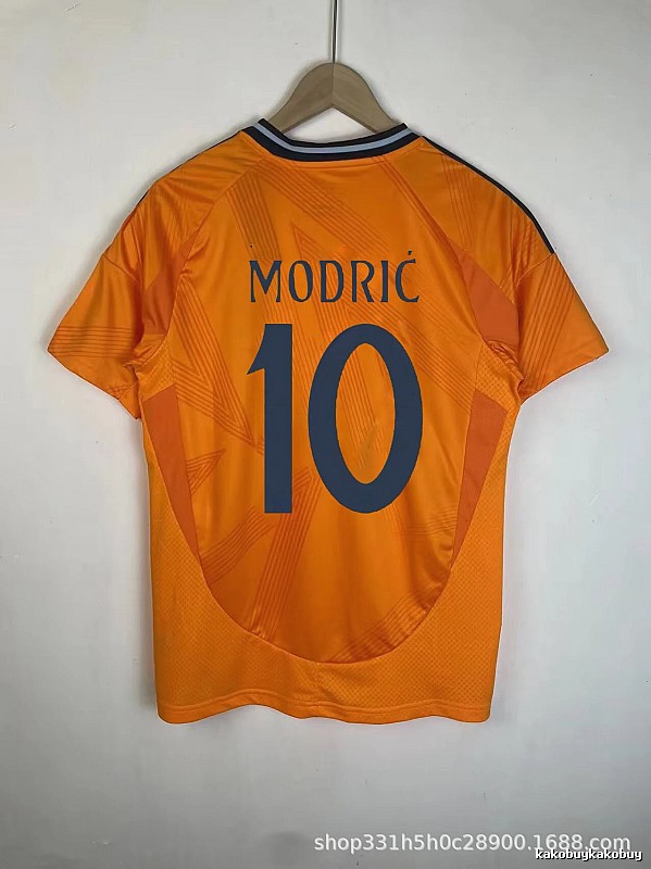 Real Madrid Streetwear Bellingham #5 soccer jersey White Real Madrid with Practical Shape