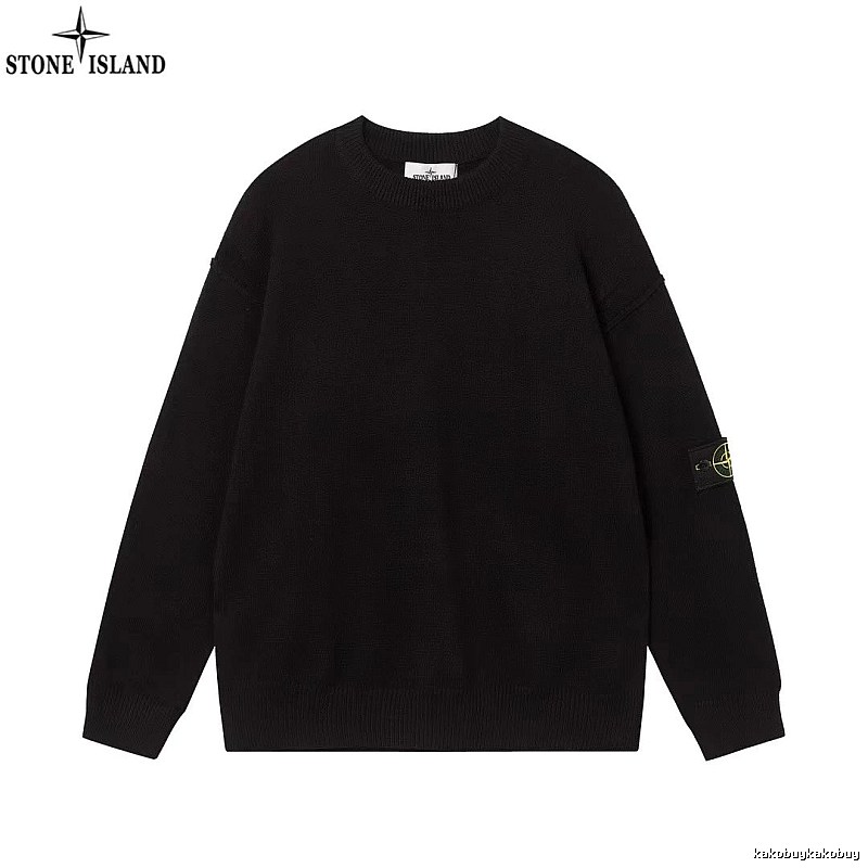 Stone Island Black Crewneck SweatShirt Travel Styling